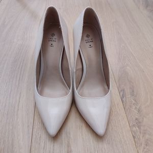 4" nude pointed-toe heels
